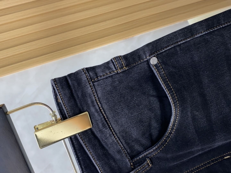 F**di jeans